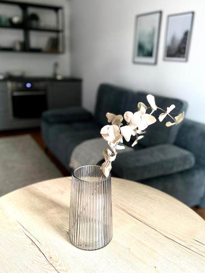 Galerie Apartment Self-Check-In คอลบาร์มัวร์ ภายนอก รูปภาพ